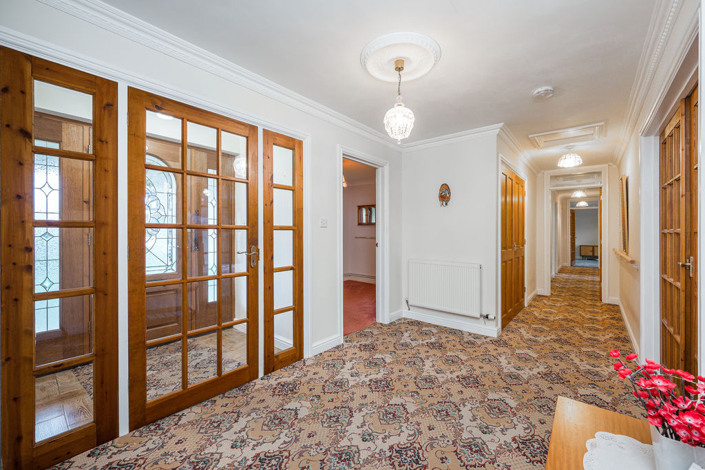 Entrance Hall- click for photo gallery